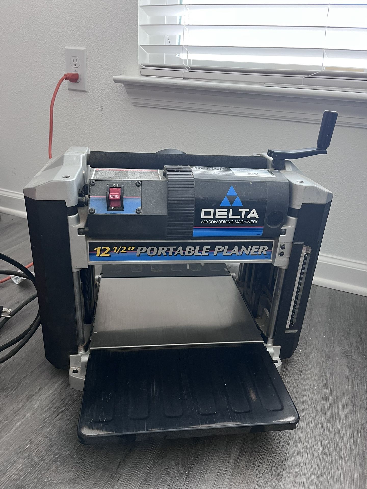 Kobalt 12,5" Benchtop Planer