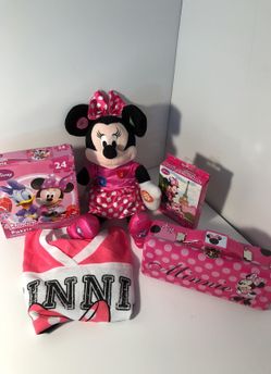 Minnie Bundle 1 shirt size 5/6-1minnue Jumbo playing cards-1biw-tuque puzzle-1 Minnie tool tin and one pre Owens Kindergarten Talking Minnie Mouse Lo