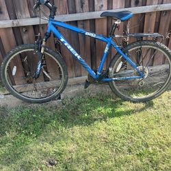 Trek Mountain Bike 