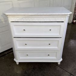 Simply shabby Chic 3 Drawers Dresser