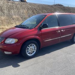 2001 Chrysler Town & Country