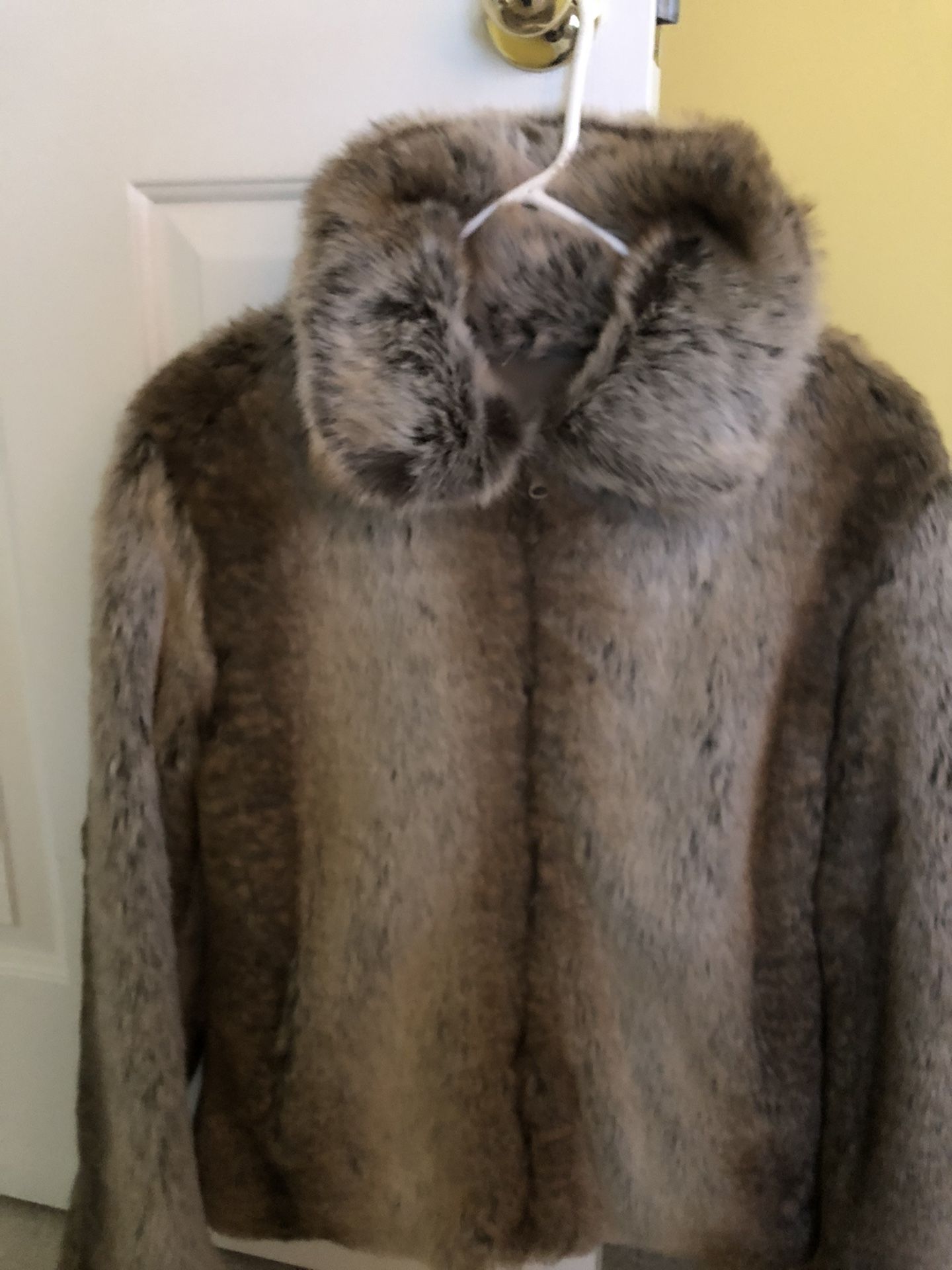 Women’s rabbit fur coat size M / reversible