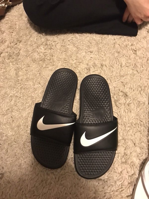 Nike slides size 9