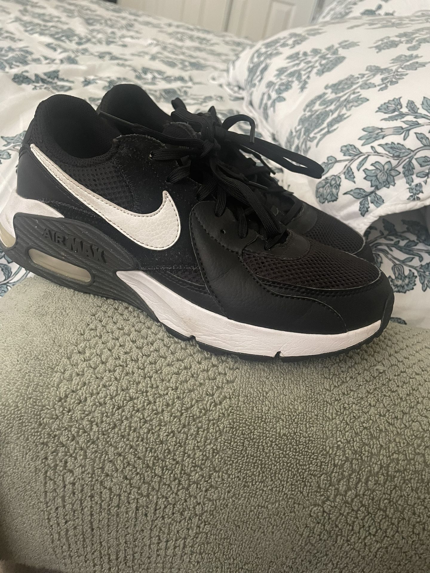 Nike shoes