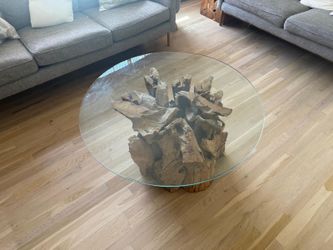 Stunning Wood / Glass Coffee Table 