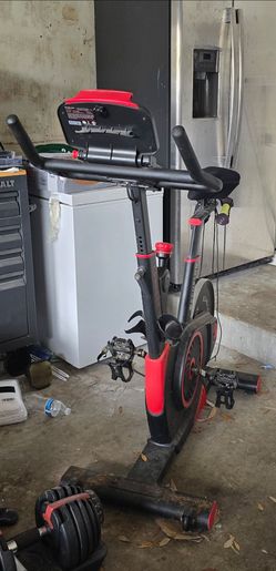 Squat Rack & Echelon Bike
