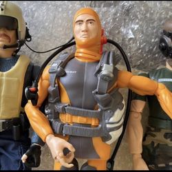 Vintage G.I. Joe - Near Mint Condition – Includes Numerous tClothing & Accessories 