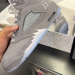 Air Jordan 5 Retro Wolf Grey Size 9 DS