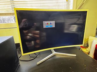 Samsung 32” Curved White Monitor