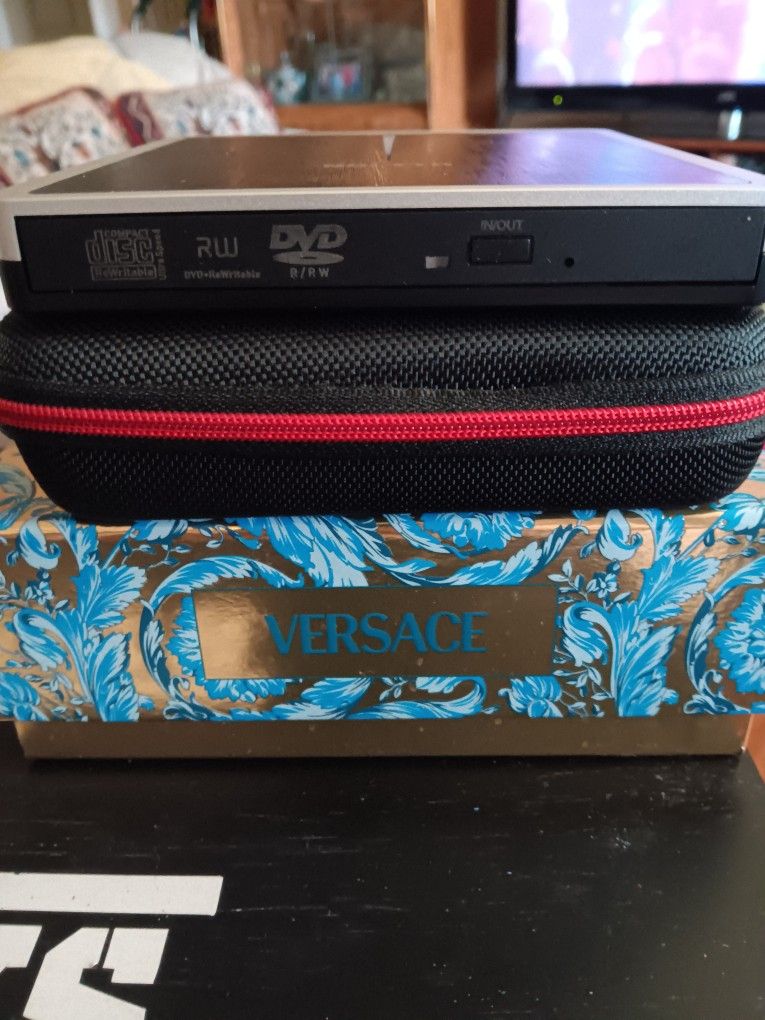 NOLYTH USB-C Superdrive $25