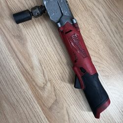 Milwaukee Fuel Brushless 3/8 Impact Wrench 