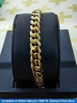 Cuban Link Bracelet - Yellow Gold 10k (.417) 50.5 grams 8 inch