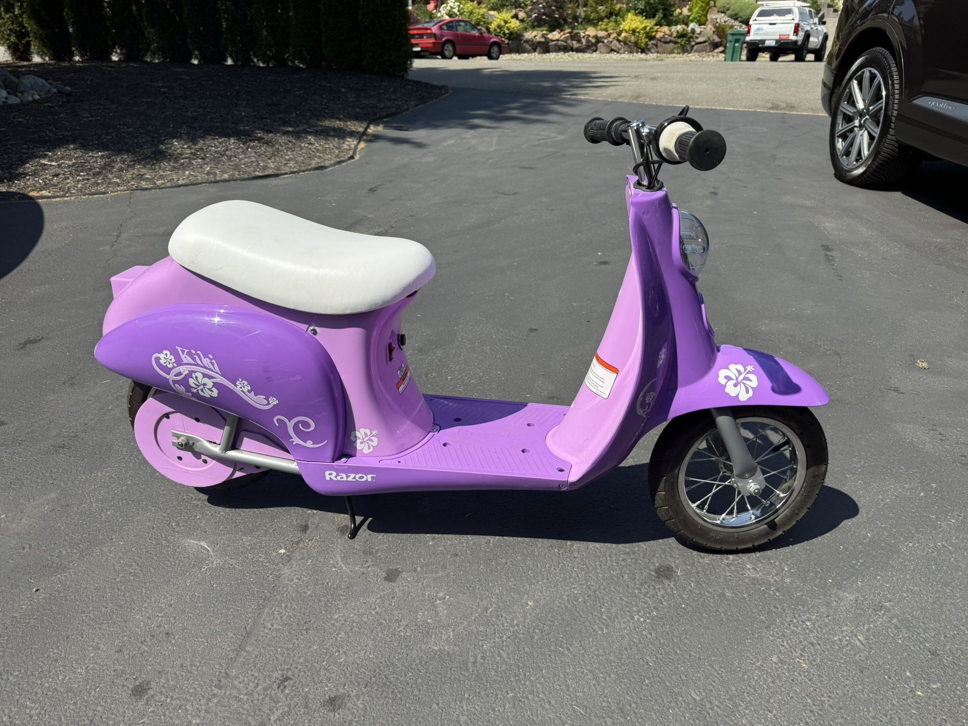Razor Kiki Euro Vespa Scooter