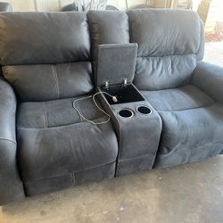 2 Recliners!