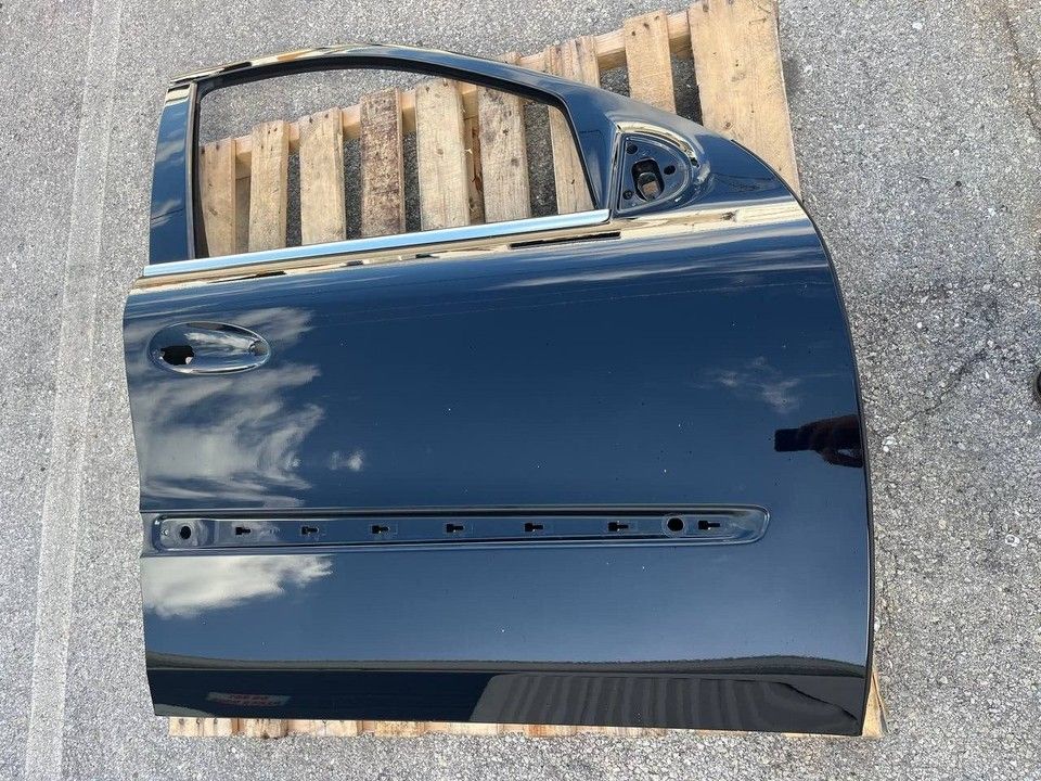 06-12 Mercedes GL450 Front Right Side Exterior Door Shell Black OEM