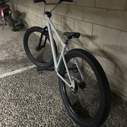 27.5 Bike Wheelie