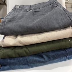 Levi’s Pants Men’s. See Pictures. 