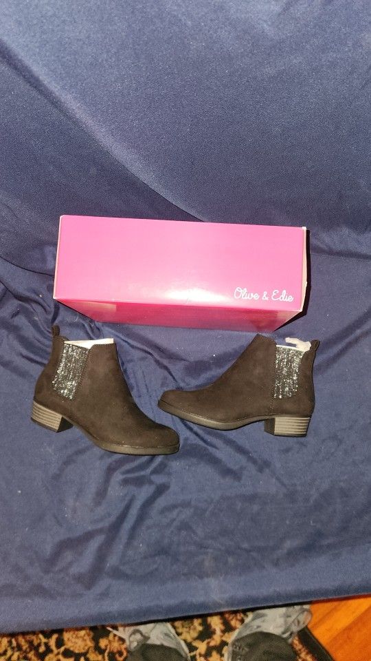 Brand New Never Used Women's Boots