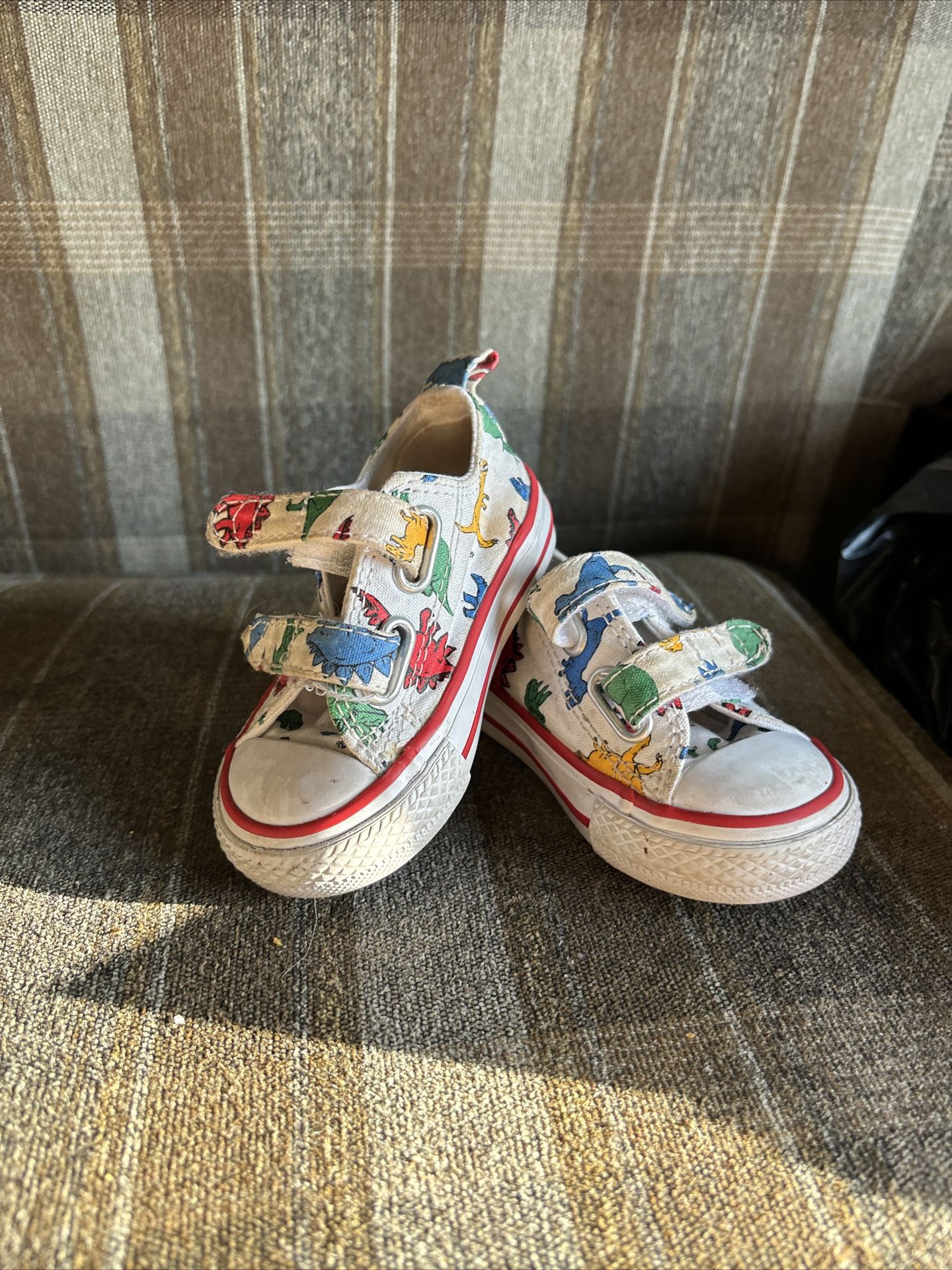Converse Chuck Taylor All Star Dinosaur Sneakers Toddler Boys Size 3