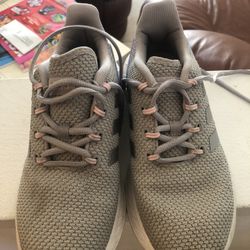 Girls Adidas’s Size 5