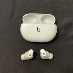 Beats Studio Buds