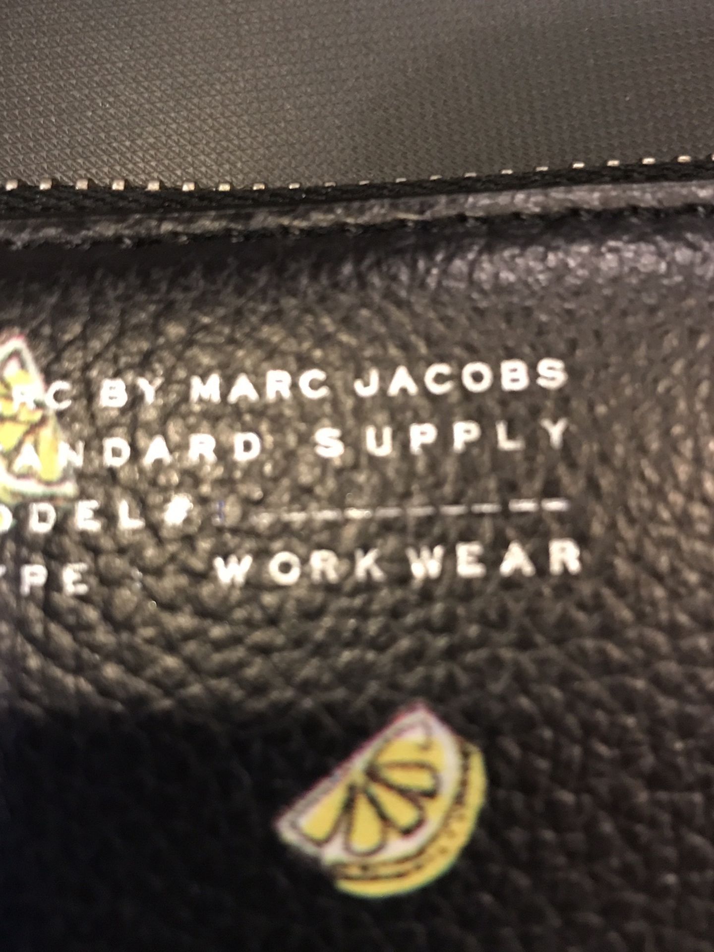 Marc Jacobs Zipper Wallet