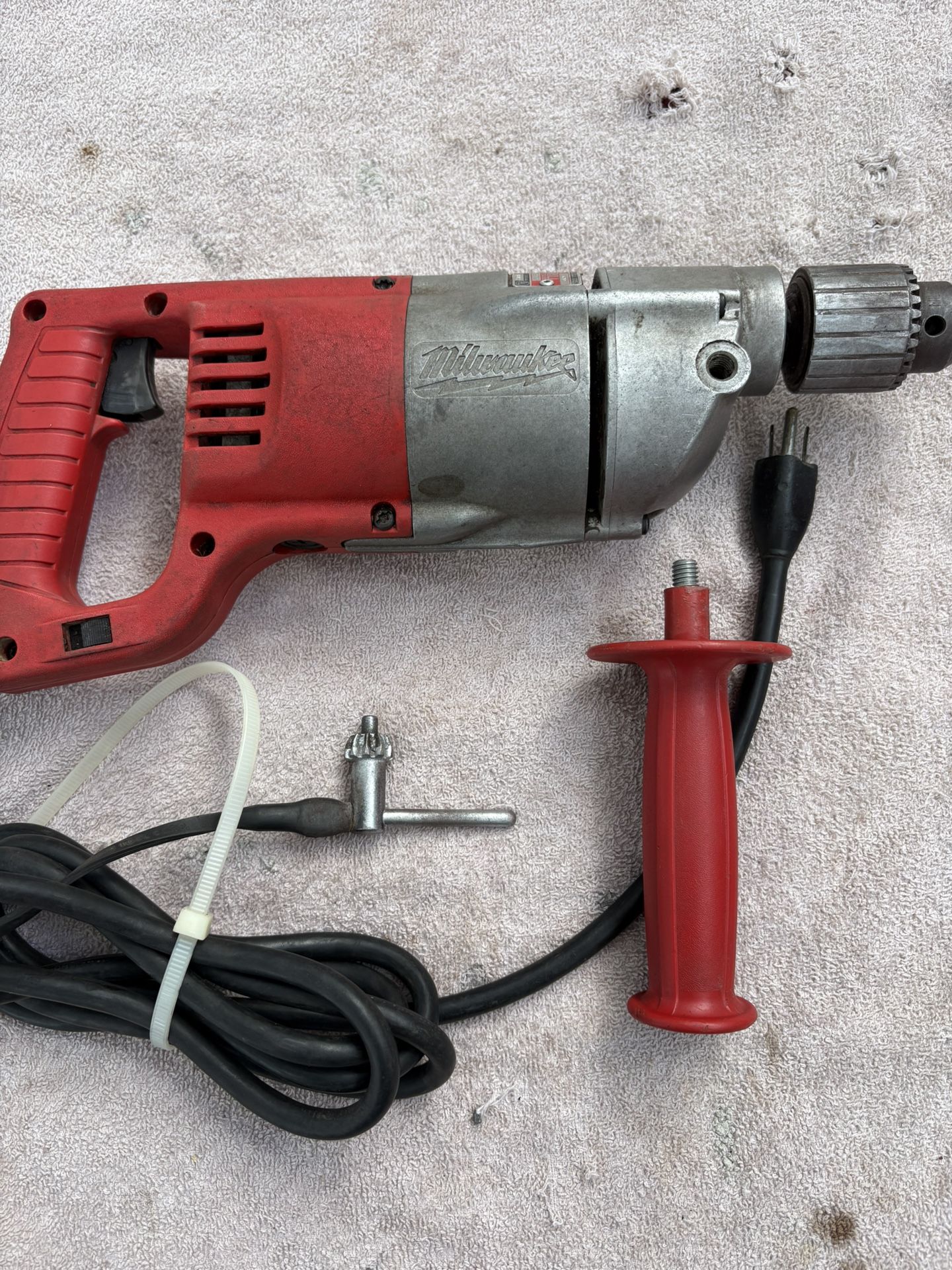 Milwaukee 1/2" D Heavy Duty D Handle Drill-1001-1-Clean-8’ Cord, Chuck Key, Side Handle