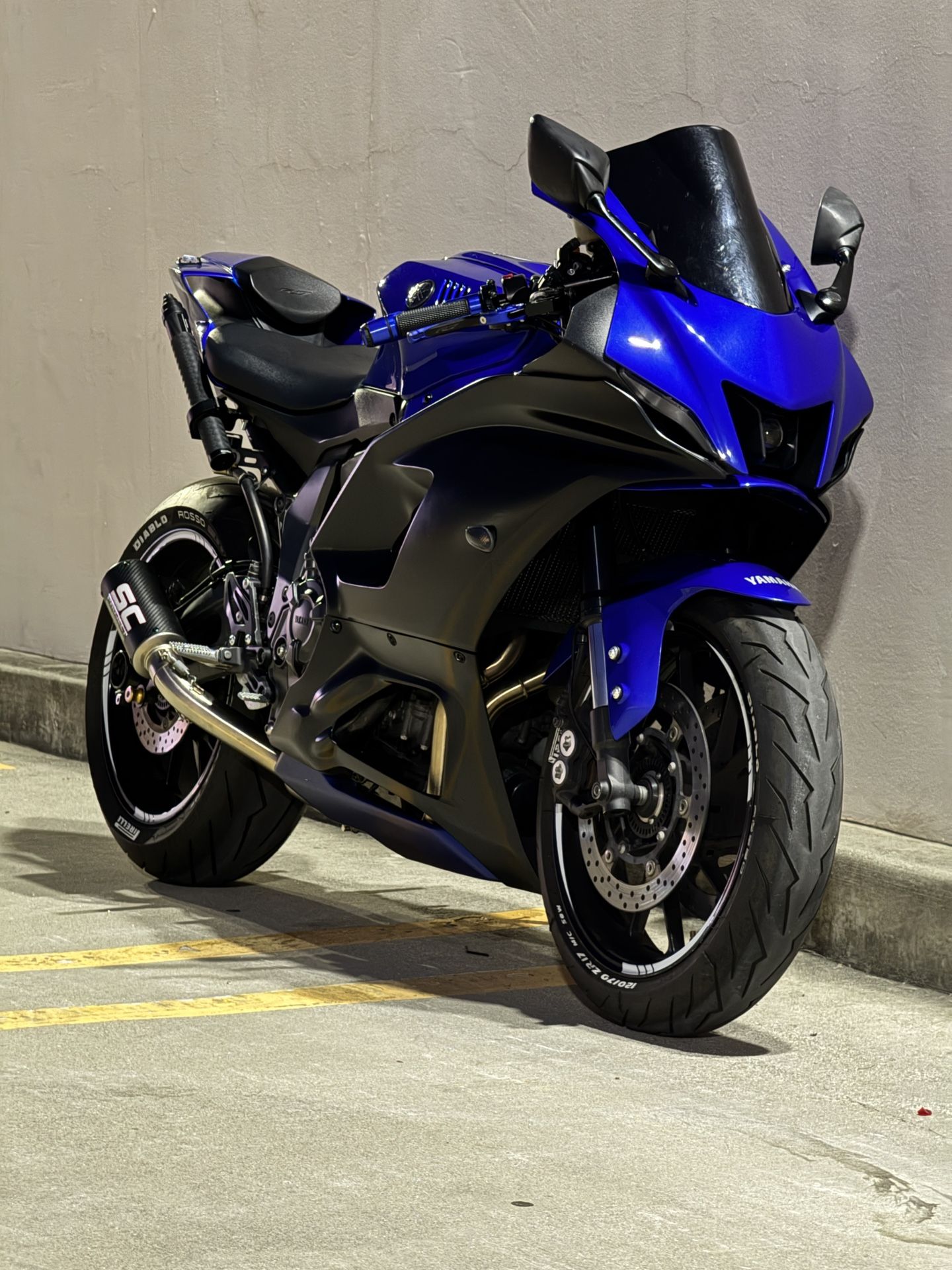 2022 Yamaha Yzfr7