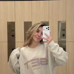 Midweight Sweats Staple SET Summit Crewneck Limited Edition Color: Andes