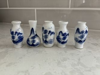 Set Of 5 Miniature Chinese Vases