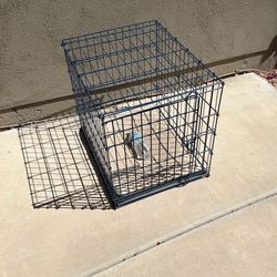 Small dog kennel / puppy crate 24x19x21.5 Animal Crate / House / kennel