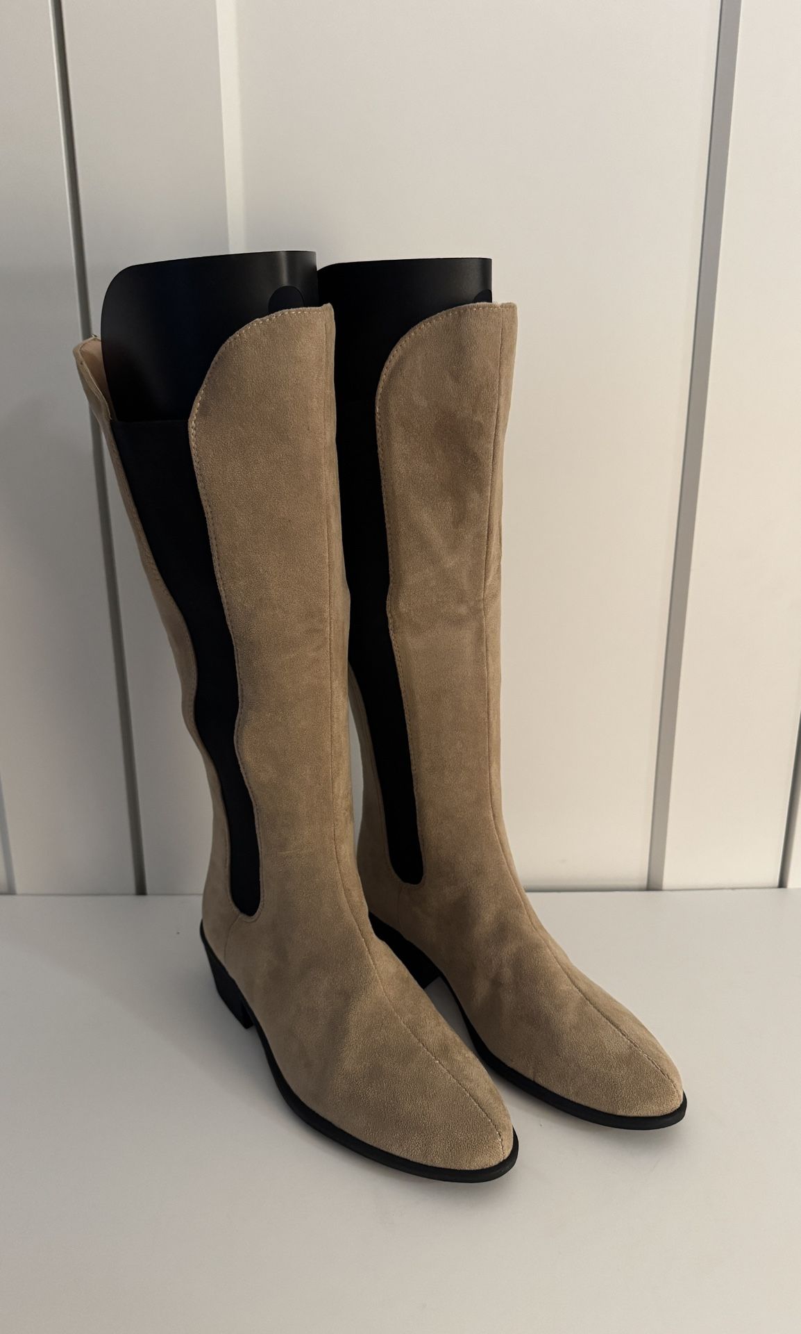 NEW Journee Collection Celesst Size 7.5 Tan Women's Boots
