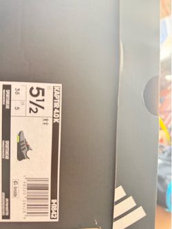 Adidas Y5.5 W7