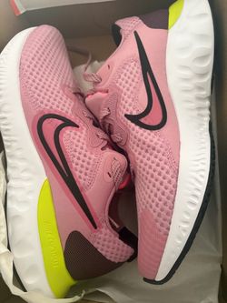 Ladies, size 10, Nike shoes