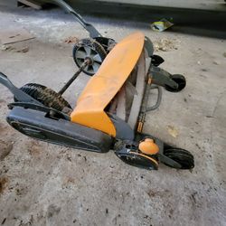 Fiskars Reel Mower