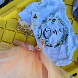 One Birthday Outfit 