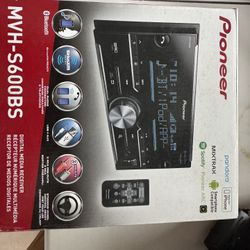 Pioneer Double Din Car Head Unit