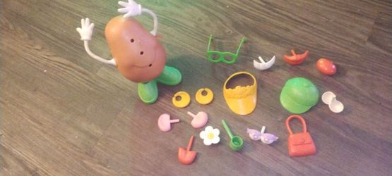 Vintage lot of Mr potato Head with mini potato Heads