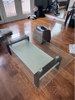 Glass coffee table - Free