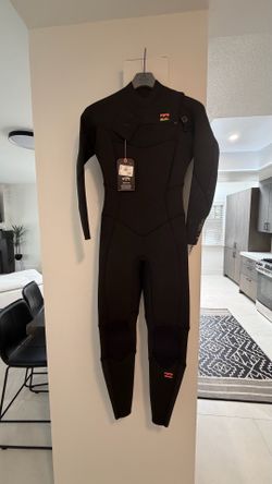 Billabong Women’s 3/2 Synergy Chest Zip Full Wetsuit Size 8
