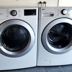 LG 4.5 cu.ft. washer + 7.4 cu.ft. dryer (Like New)