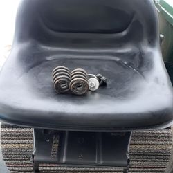 LAWN MOWER SEAT