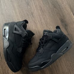 Black Cat 4s