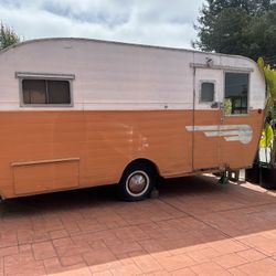 Vintage 1955 Aljoa Camper