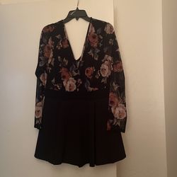 Short Long sleeve romper