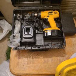Hammer Drill 18 V W/charger