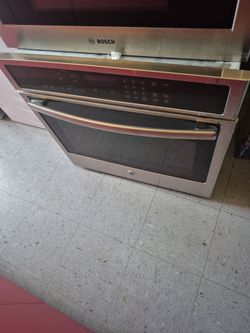 Single wall oven