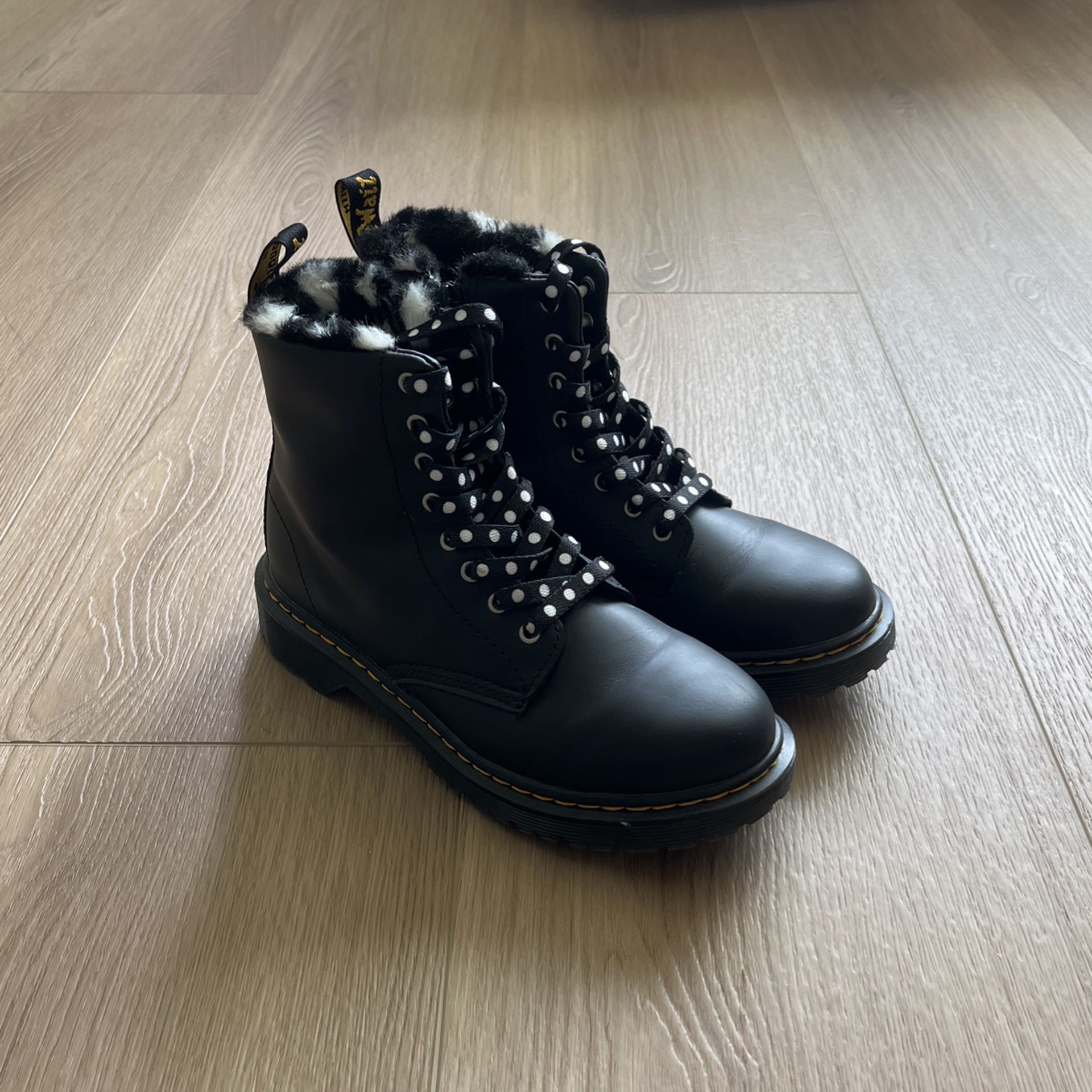 Doc Martens Women’s Size 3 (Color: Black) polka dot fur and laces