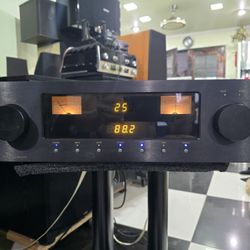 Magnum Dynalab MD-208 Receiver hifi Tuner Fm Stereo amplifier. Excellent condition perfect working amazing sound will test before you buy. 

