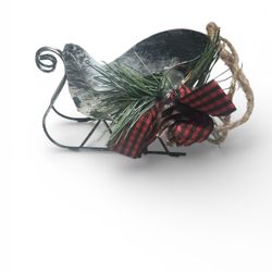 Christmas House metal sleigh ornament